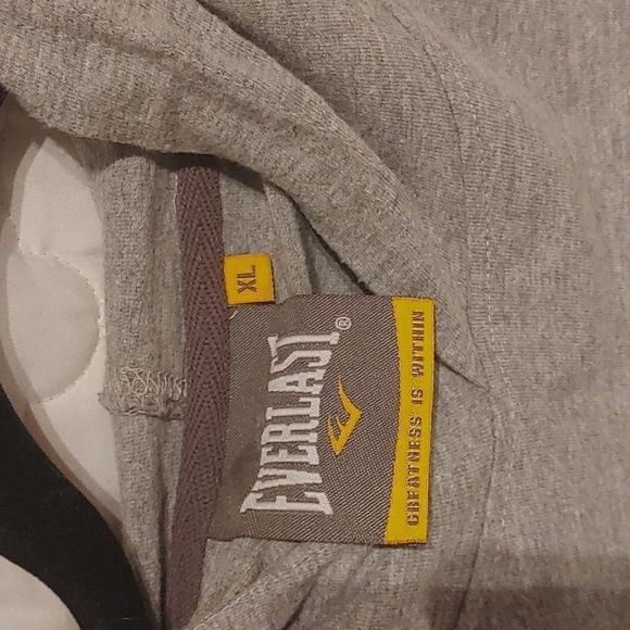 Everlast xl hooded tshirt - Picture 2 of 3